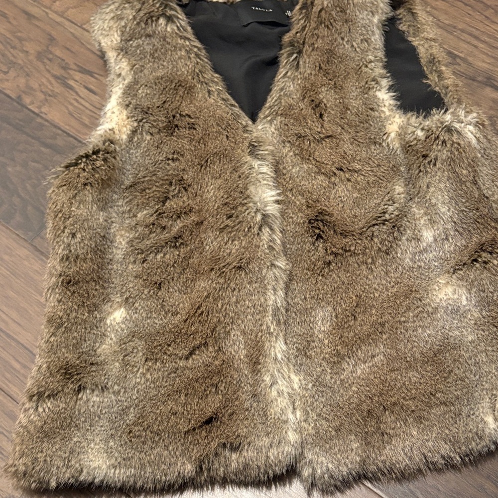 TALULAH Faux Fur Vest in Rich Brown